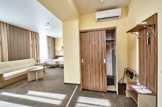 Гостиница Россия Санкт-Петербург Номер для людей с ограниченными возможностями-6