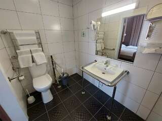 Гостиница Россия Санкт-Петербург Номер для людей с ограниченными возможностями-7